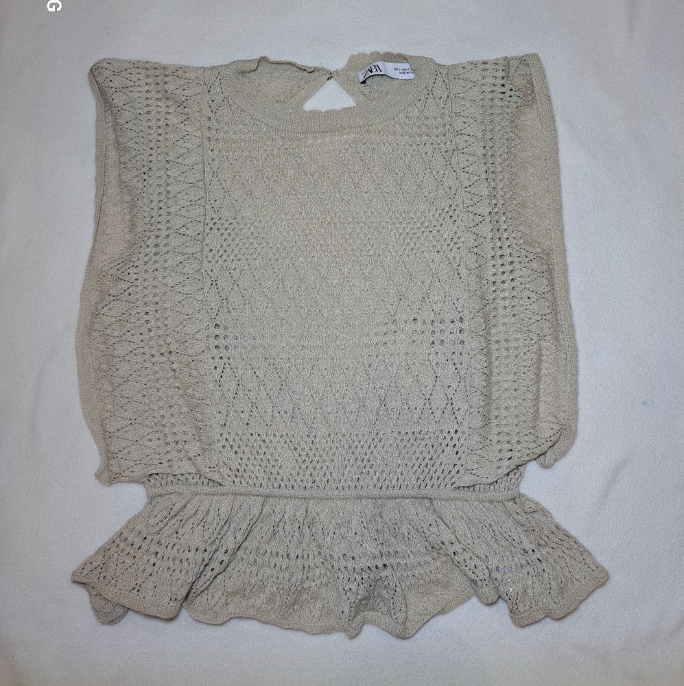 Zara Tan Sleeveless Ruffled Blouse Size S